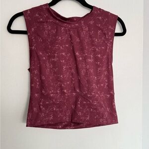 Women's Sleeveless Maroon Printed Active Top